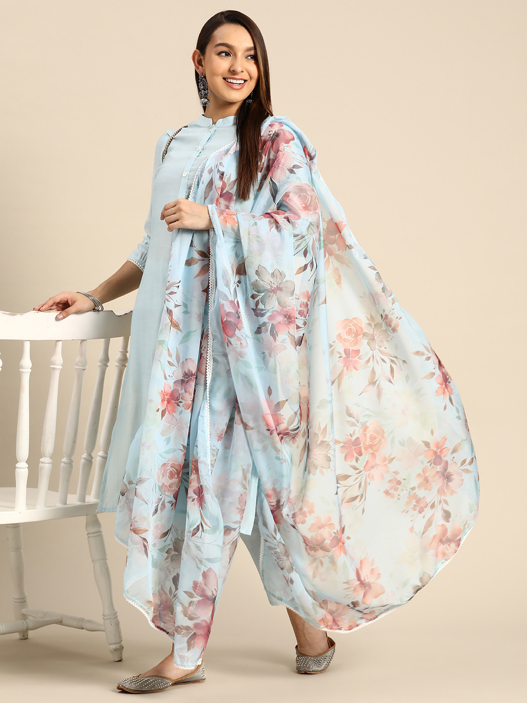 

Anouk Regular Kurta with Palazzos & With Dupatta, Turquoise blue