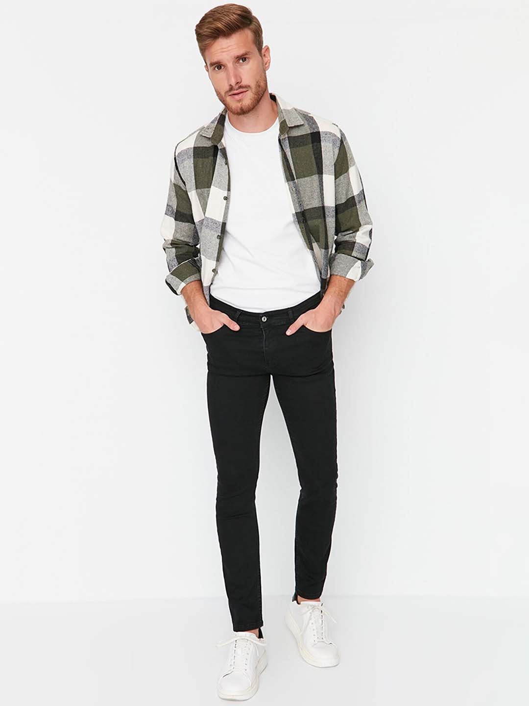 

Trendyol Men Regular Fit Mid-Rise Jeans, Black
