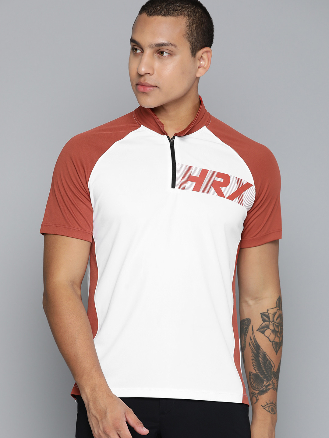 

HRX by Hrithik Roshan Men Rapid-Dry Brand Logo Printed Mandarin Collar T-shirt, White