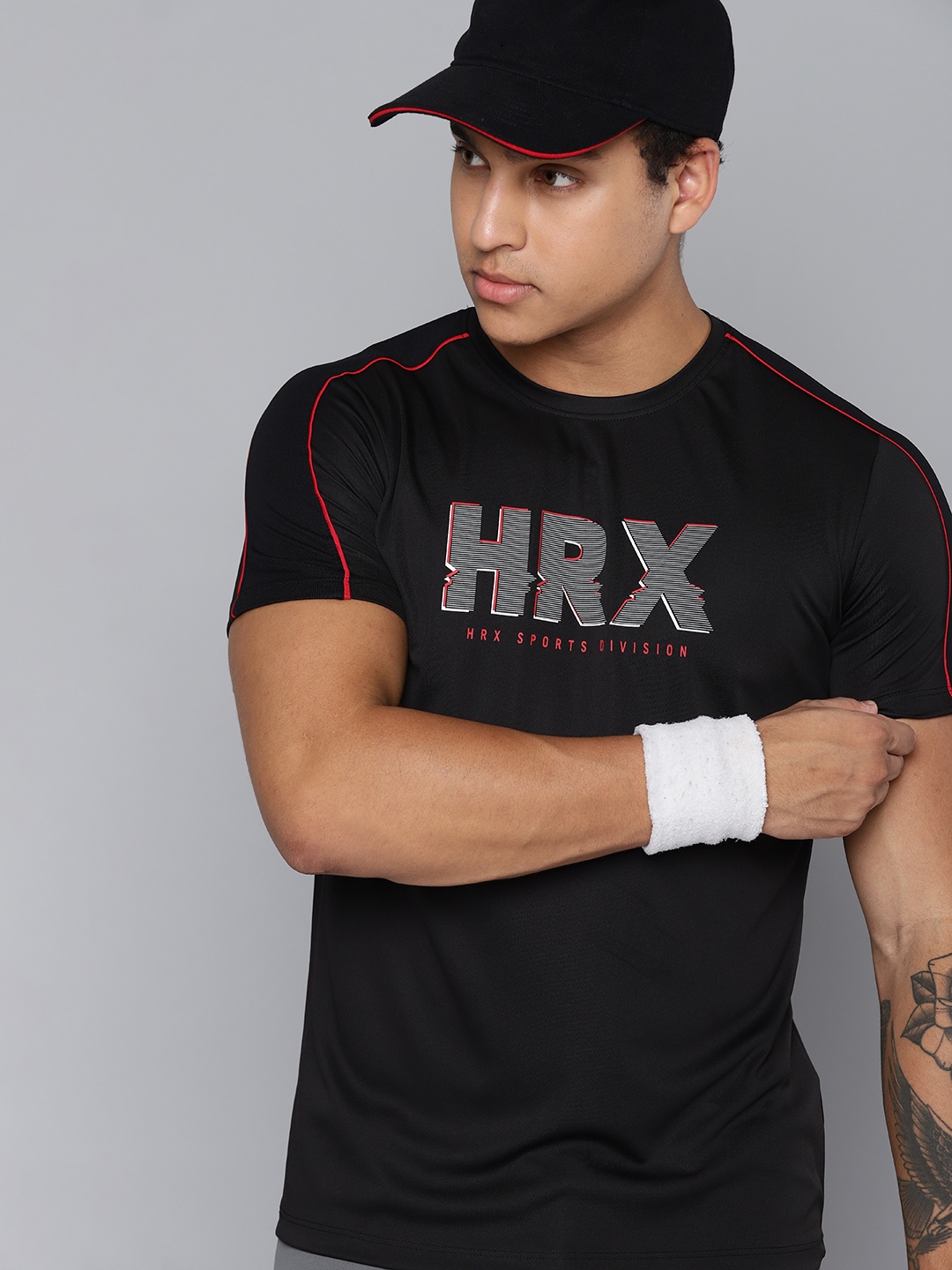 

HRX by Hrithik Roshan Brand Logo Printed Rapid-Dry Badminton T-shirt, Black