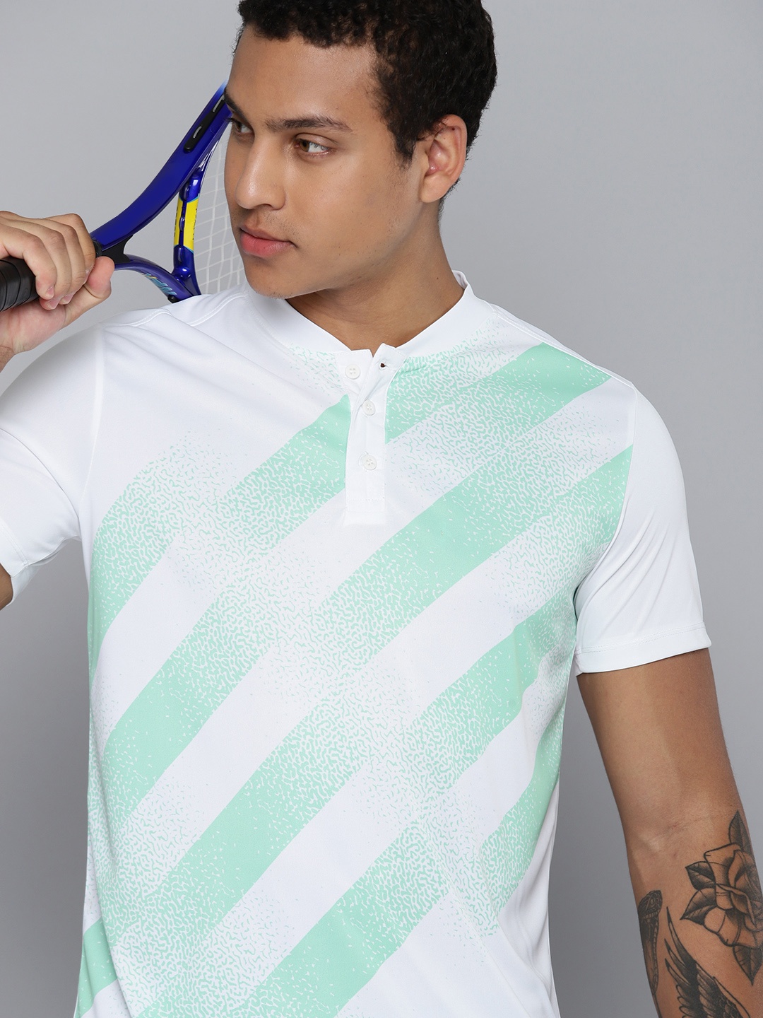

HRX by Hrithik Roshan Men Striped Rapid-Dry Badminton T-shirt, White