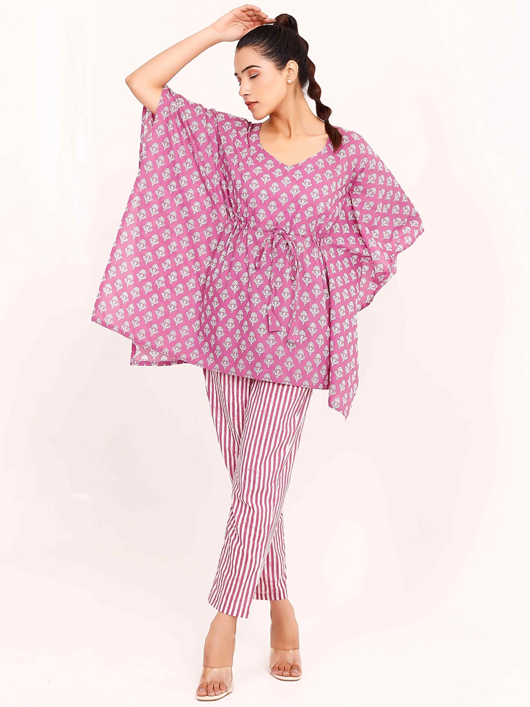 

PHEETA Women Floral Printed Cotton kaftan With Trousers, Magenta