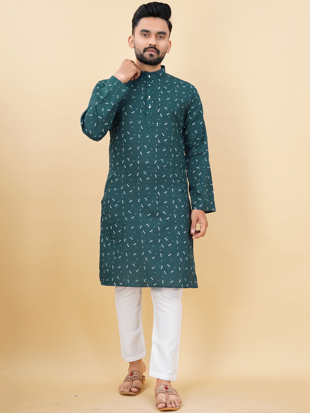 

PREMROOP- THE STYLE YOU LOVE Band Collar Floral Printed Straight Cotton Kurta, Green
