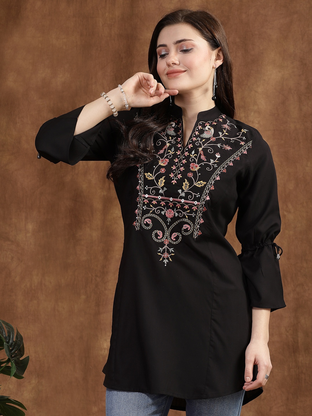 

Nayam By Lakshita Viscose Rayon Mandarin Collar Embroidered Tunic, Charcoal