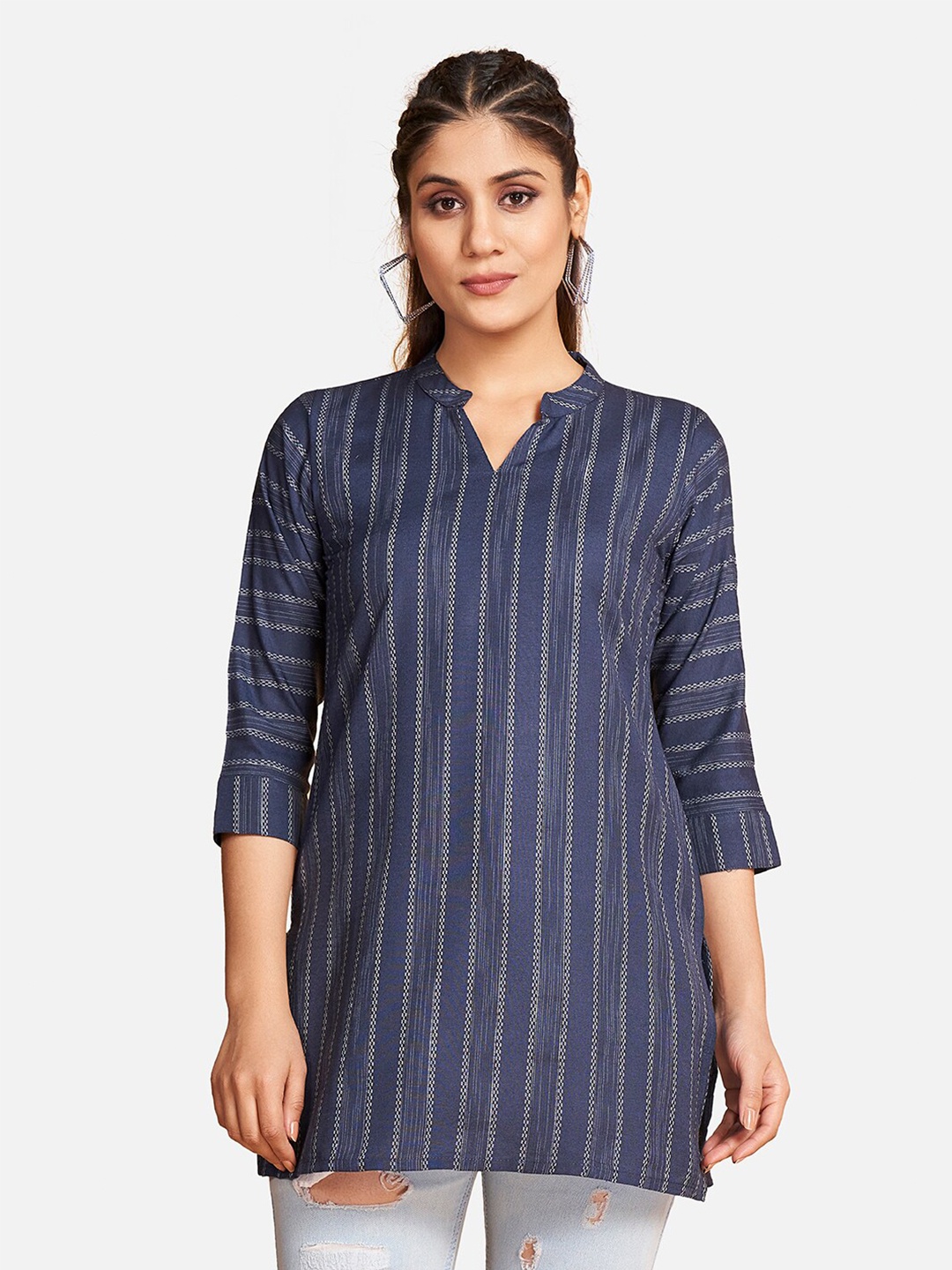 

SHOPGARB Mandarin Collar Woven Design Straight Kurti, Blue