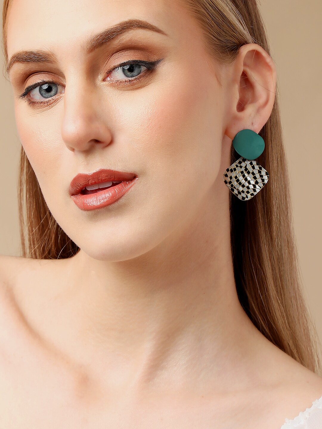 

SOHI Gold Plated Contemporary Drop Earrings, Green