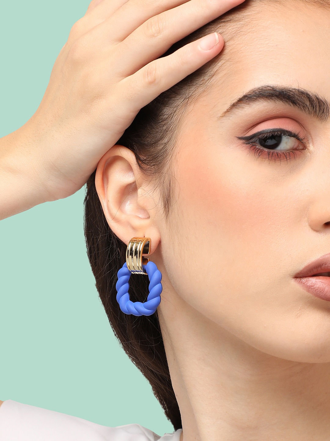 

SOHI Gold-Plated Sqaure Drop Earrings, Blue