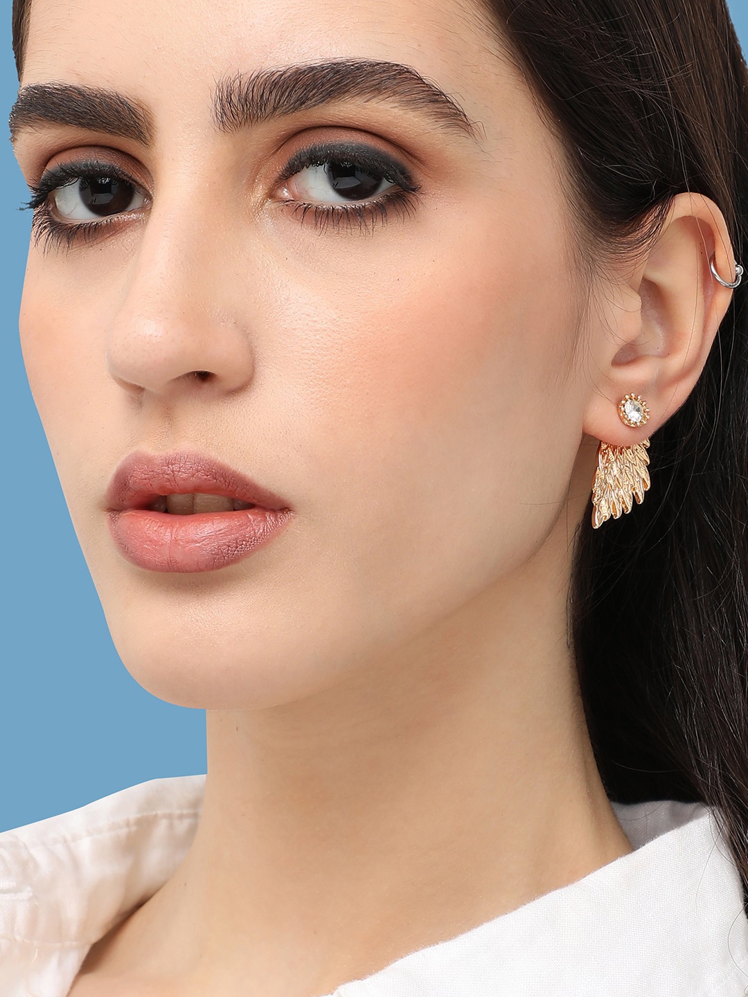

SOHI Gold-Plated Contemporary Studs Earrings