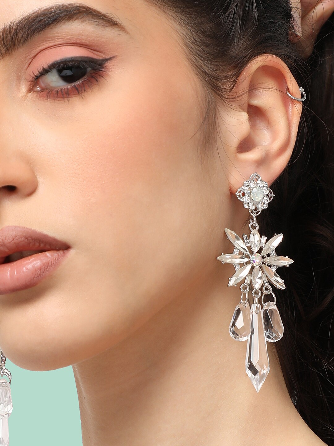 

SOHI Gold-Plated Contemporary Drop Earrings, White