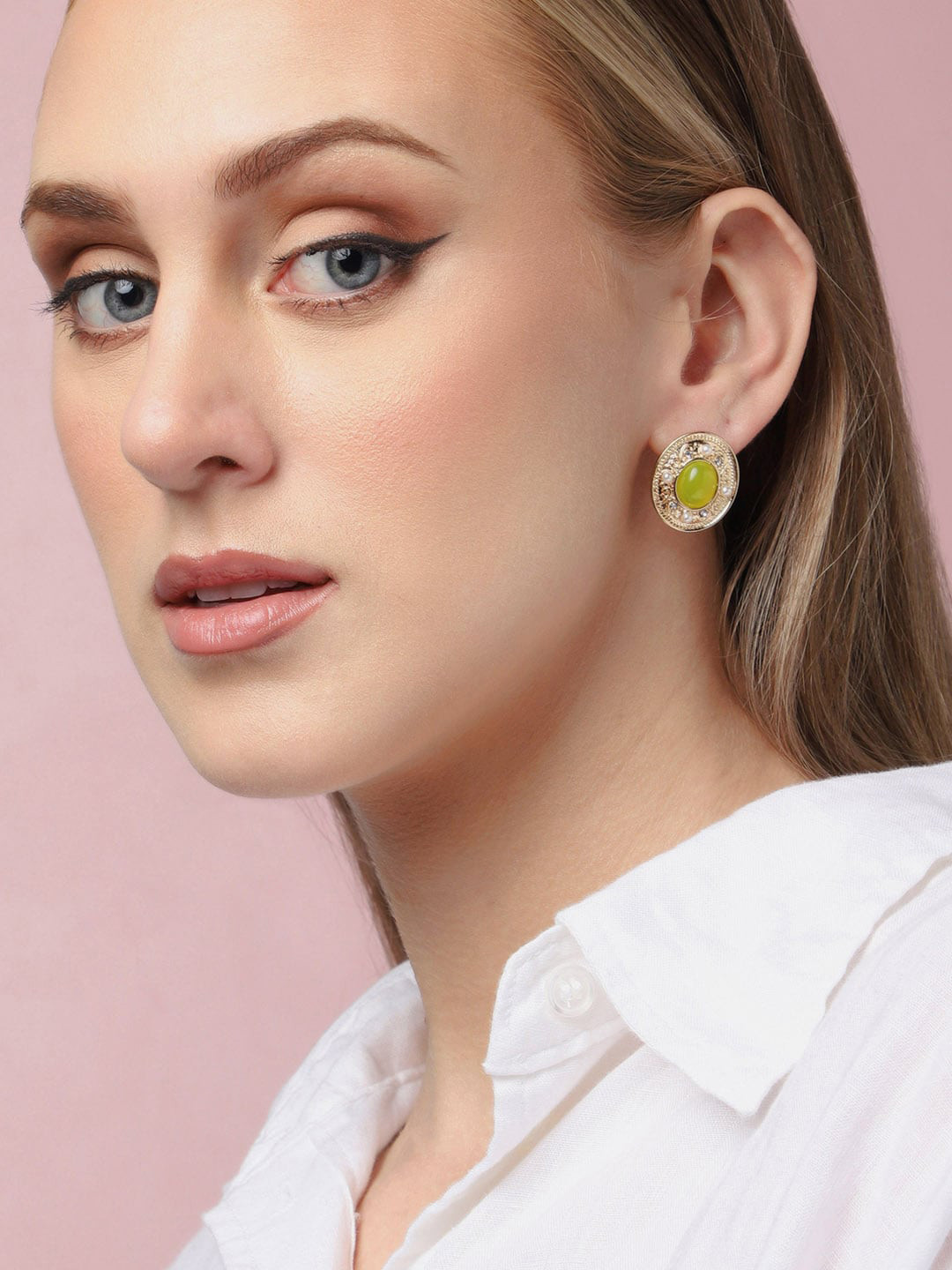 

SOHI Gold-Plated Contemporary Studs Earrings, Green
