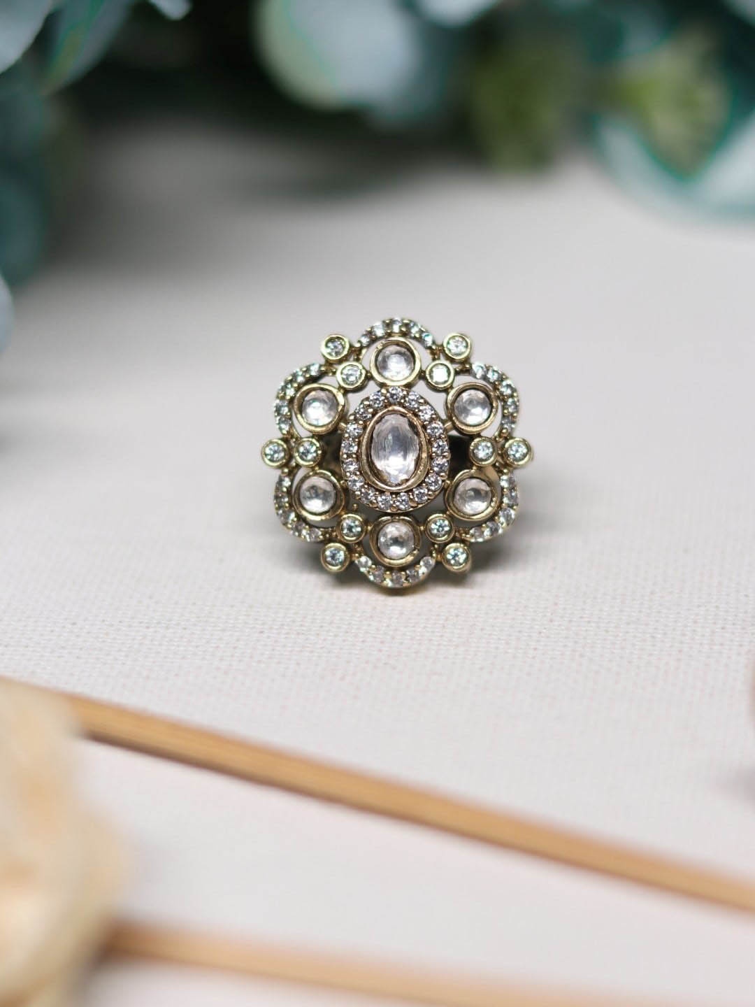 

Ishhaara Gold-Plated Kundan Stone-Studded Floral Shape Adjustable Finger Ring