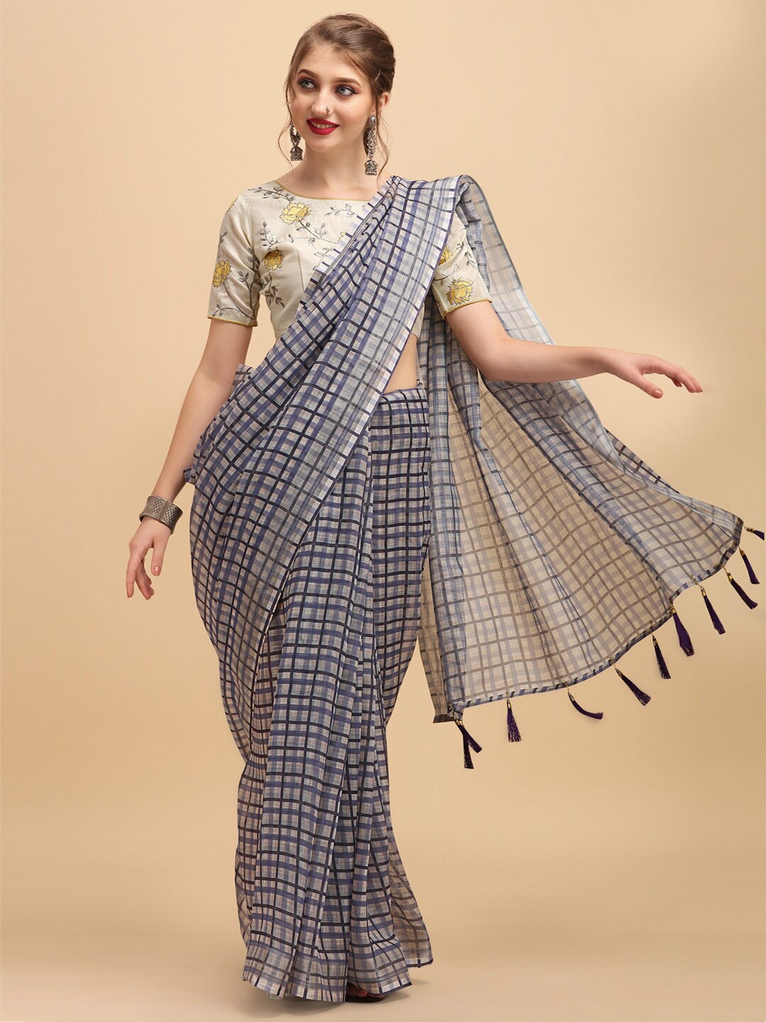 

Sangria Checked Printed Pure Linen Saree, Grey