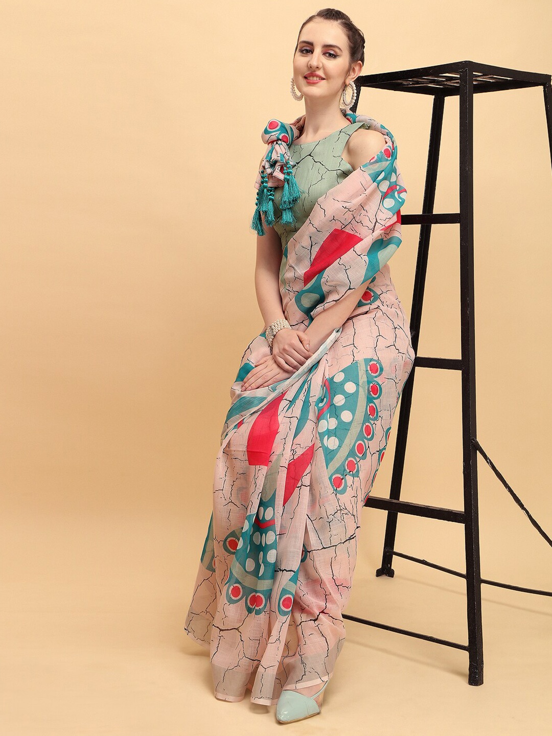 

Sangria Abstract Printed Embellished Pure Linen Saree, Pink