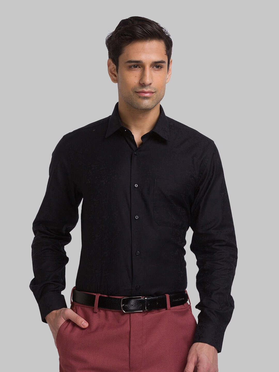 

Raymond Contemporary Fit Floral Printed Pure Cotton Formal Shirts, Black