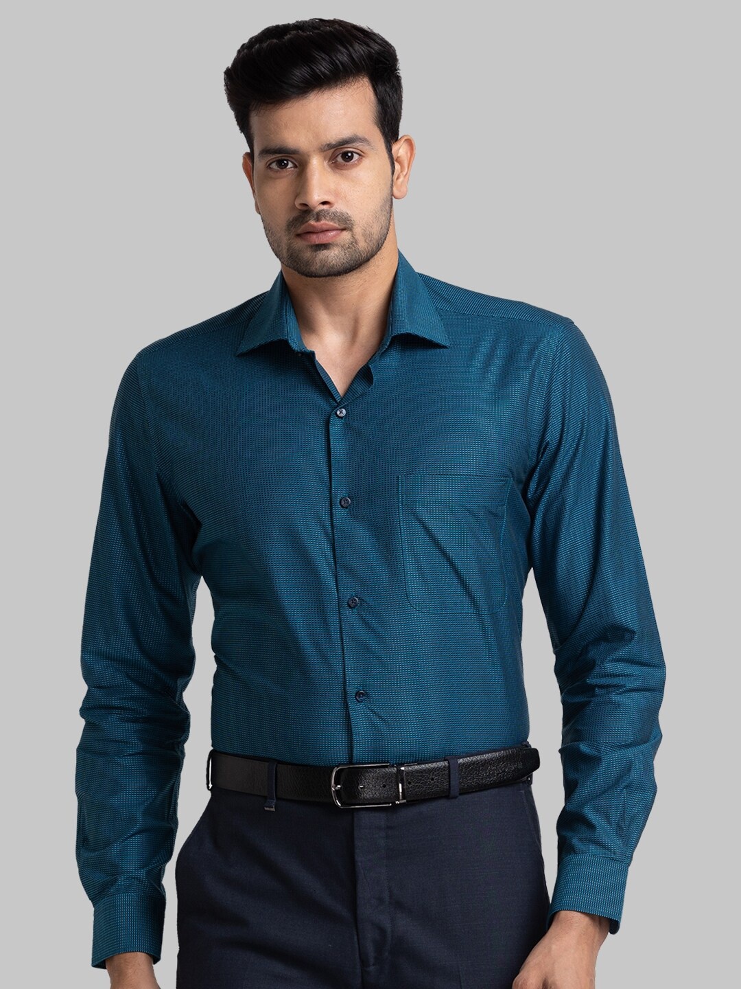 

Raymond Textured Spread Collar Relaxed Opaque Formal Shirt, Teal