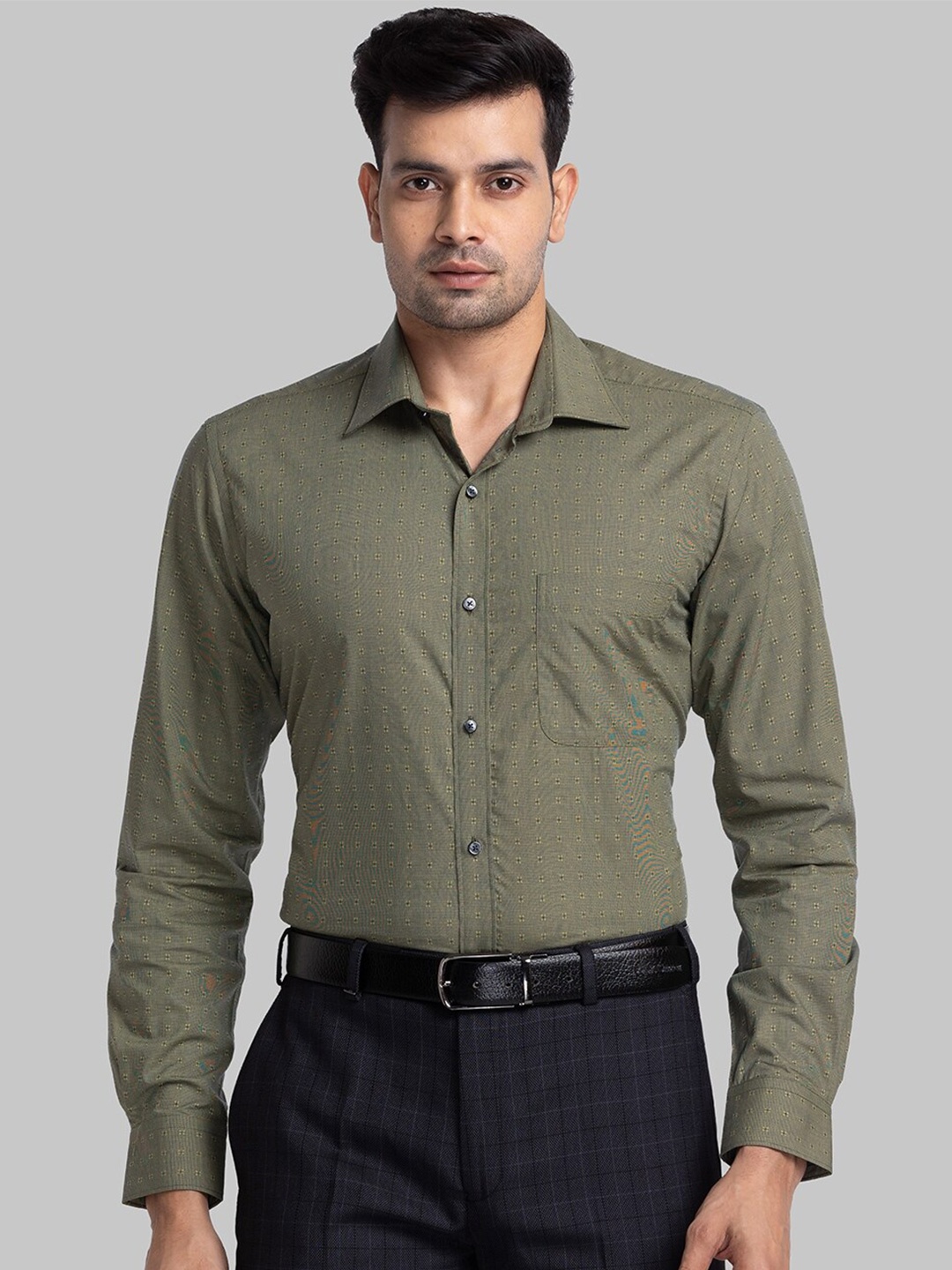 

Raymond Men Slim Fit Opaque Printed Casual Shirt, Green