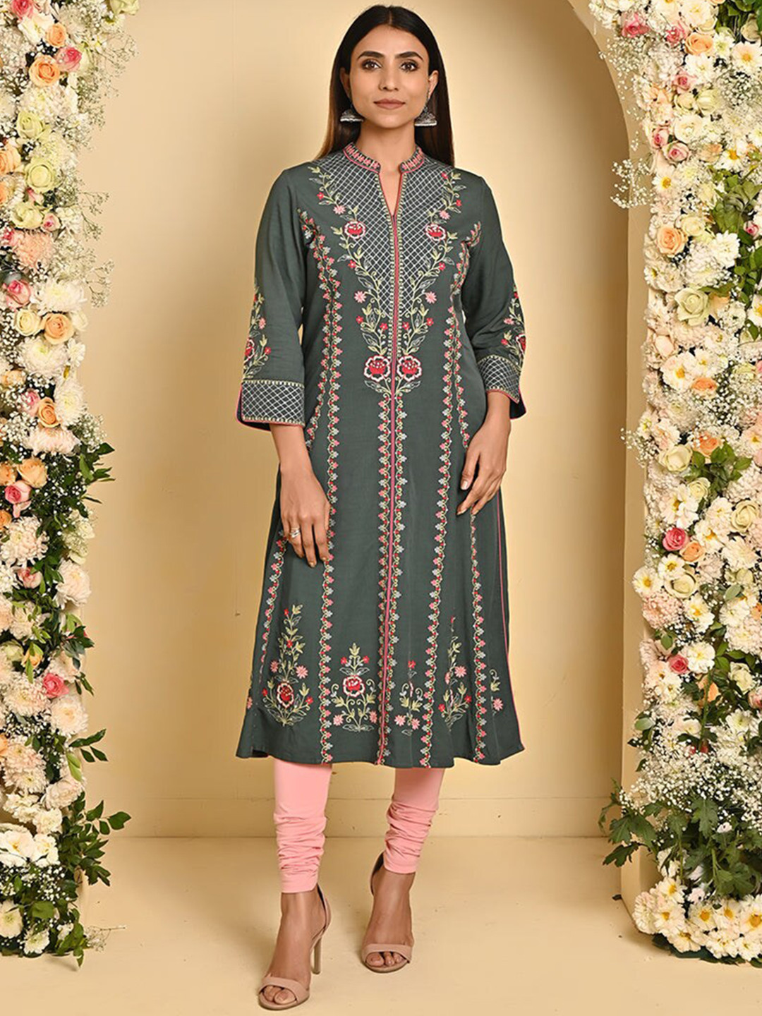 

Lakshita Floral Embroidered Band Collar Sequinned Pure Cotton A-Line Kurta, Green