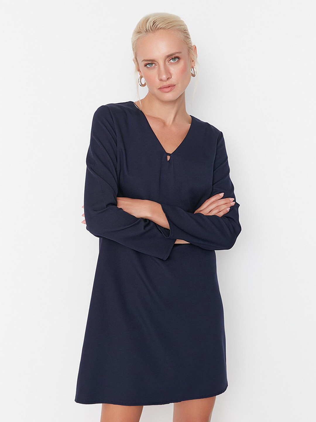 

Trendyol Above Knee V-Neck A-Line Dress, Navy blue