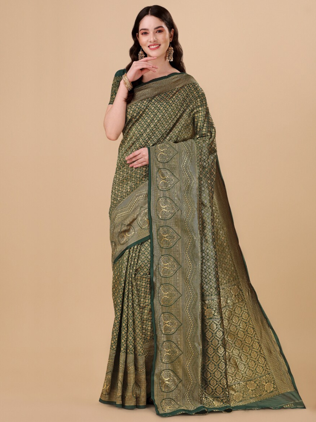 

Wuxi Ethnic Motifs Woven Design Zari Pure Silk Banarasi Saree, Green