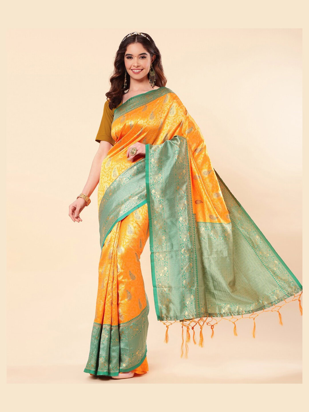 

Wuxi Pailsey Woven Design Zari Pure Silk Banarasi Saree, Orange