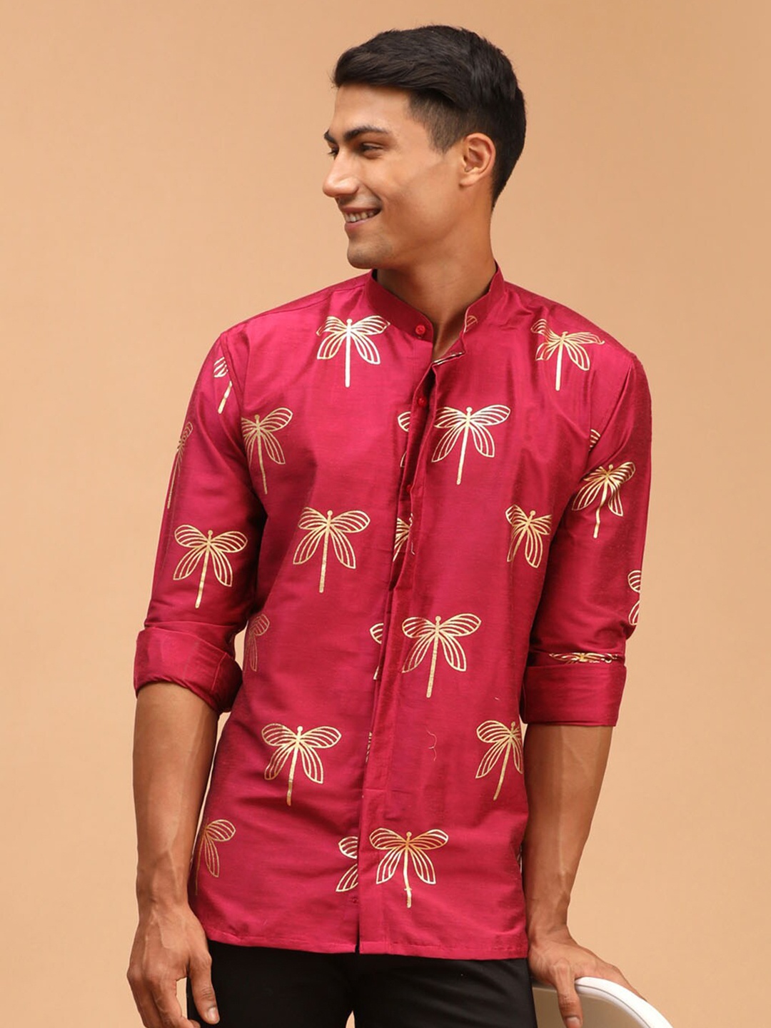 

VASTRAMAY Premium Floral Printed Mandarin Collar Casual Shirt, Fuchsia