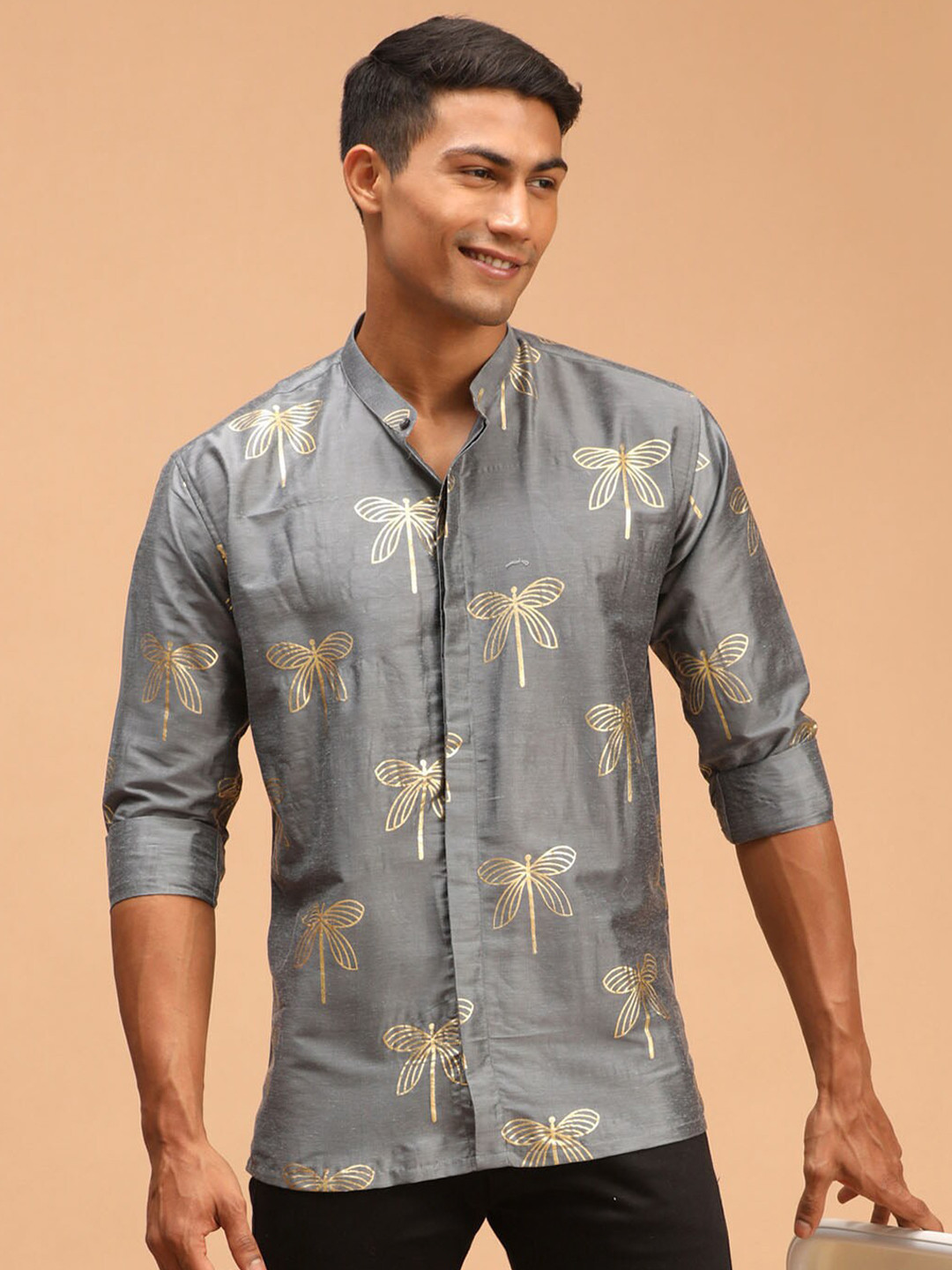 

VASTRAMAY Premium Floral Printed Mandarin Collar Casual Shirt, Grey