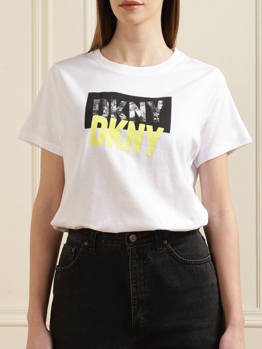 

DKNY Brand Logo Printed Cotton T-shirt, White