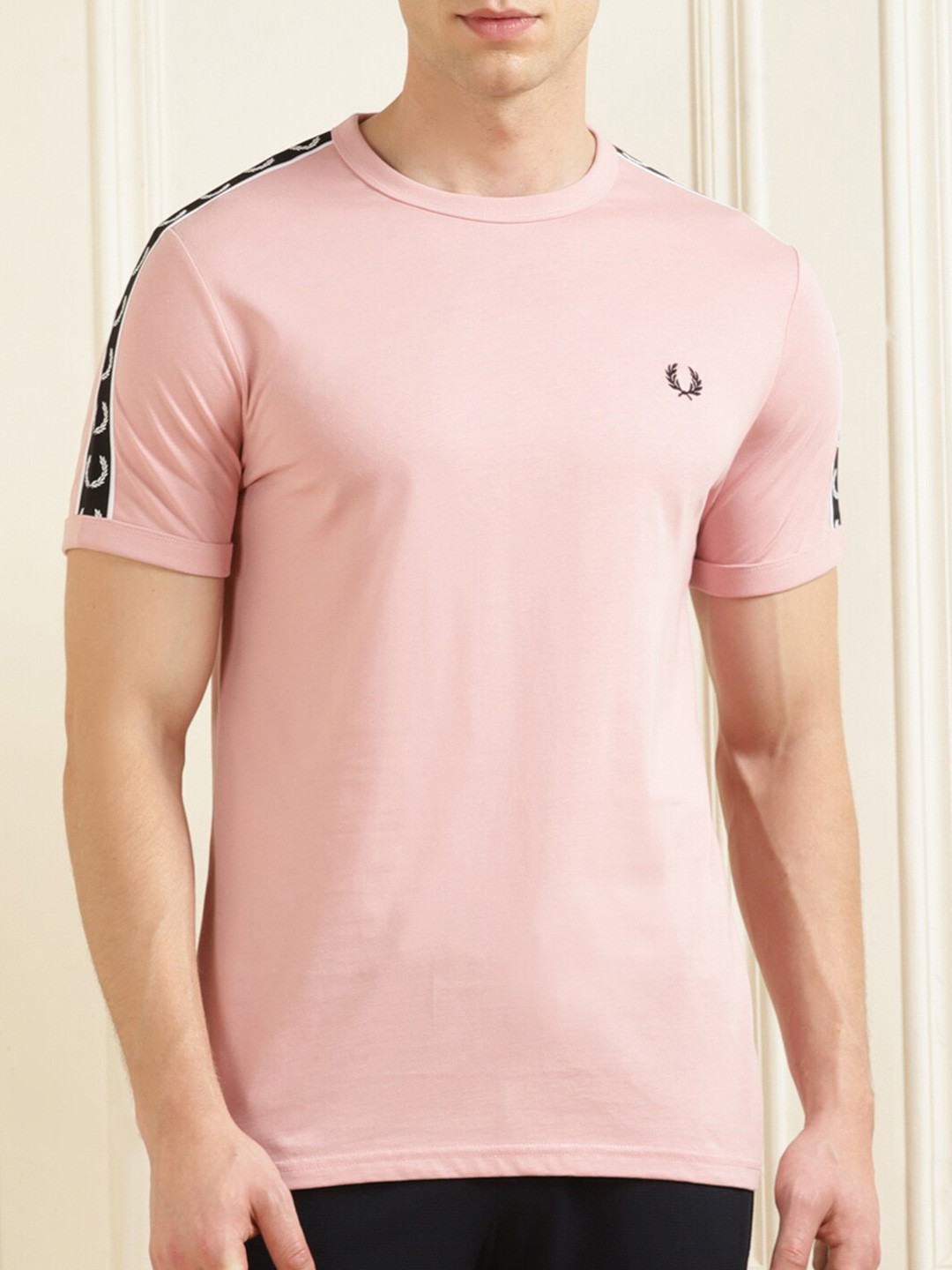 

Fred Perry Round Neck Short Sleeves Pure Cotton T-shirt, Pink