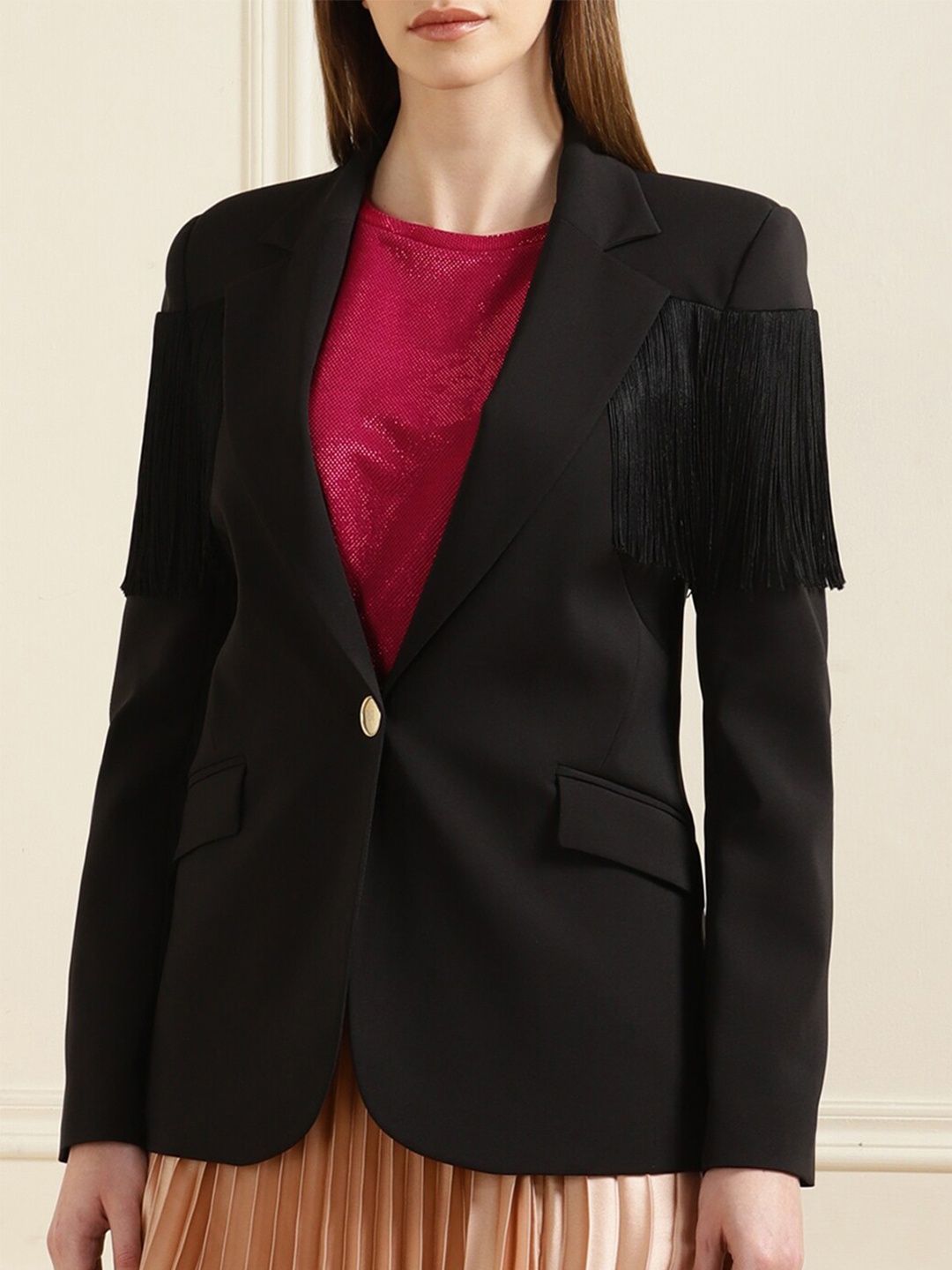

Rinascimento Women Single Breasted Blazer With Fringes, Black