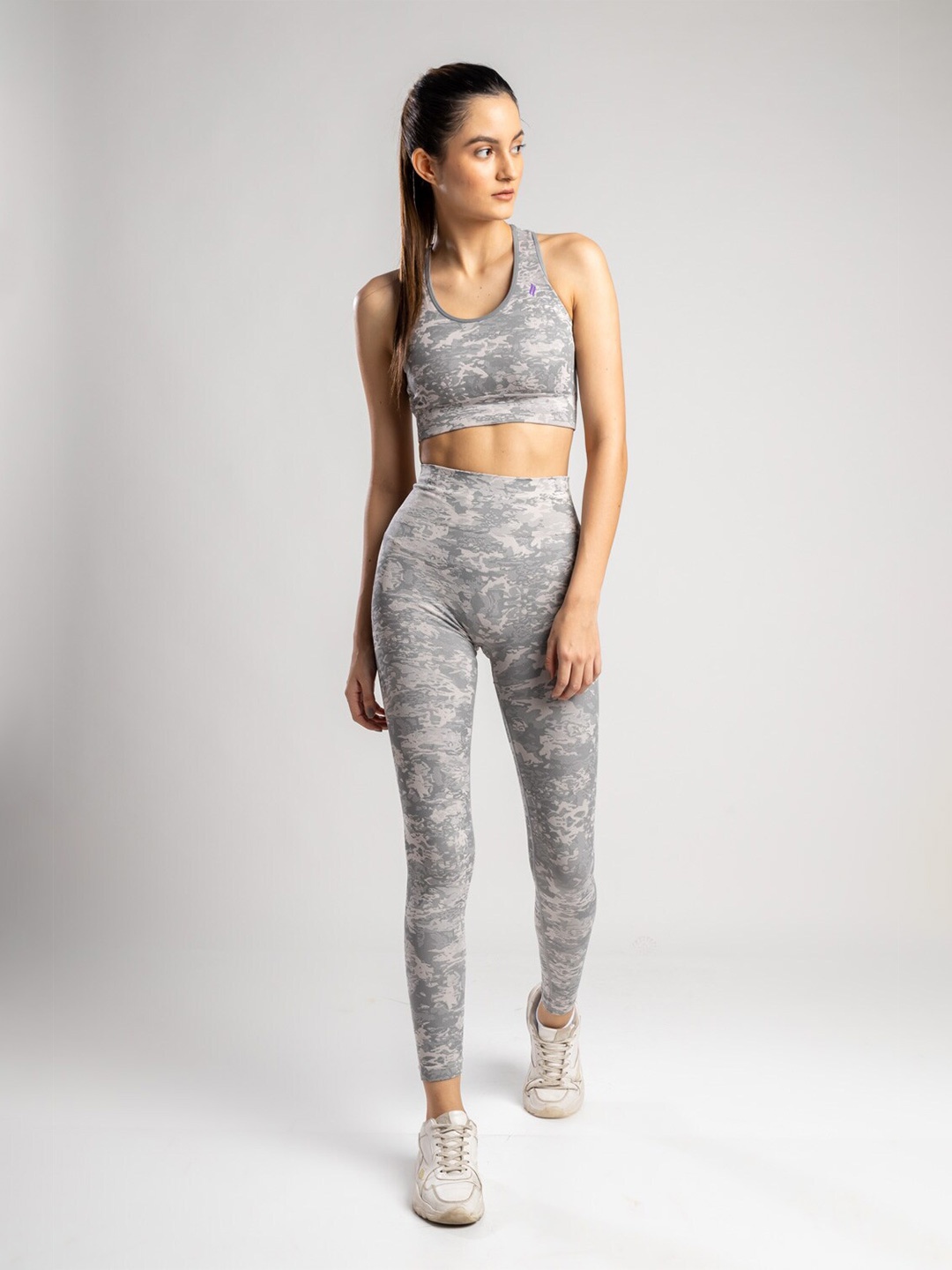

SKNZ Abstract Printed Full Coverage Racerback Sports Bra, Grey