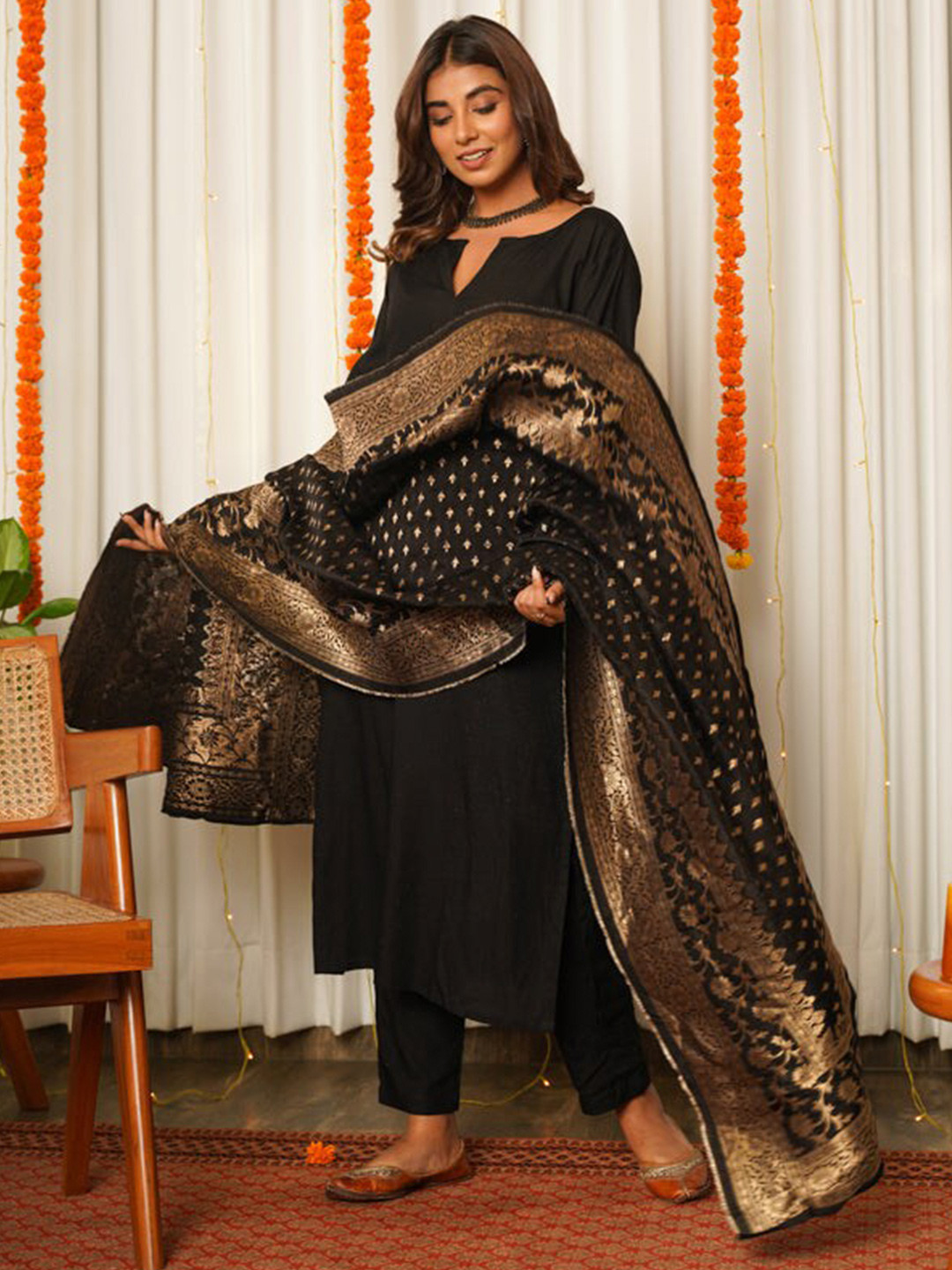 

NANGALIA RUCHIRA Ethnic Motifs Woven Design Pure Silk Dupatta with Zari, Black