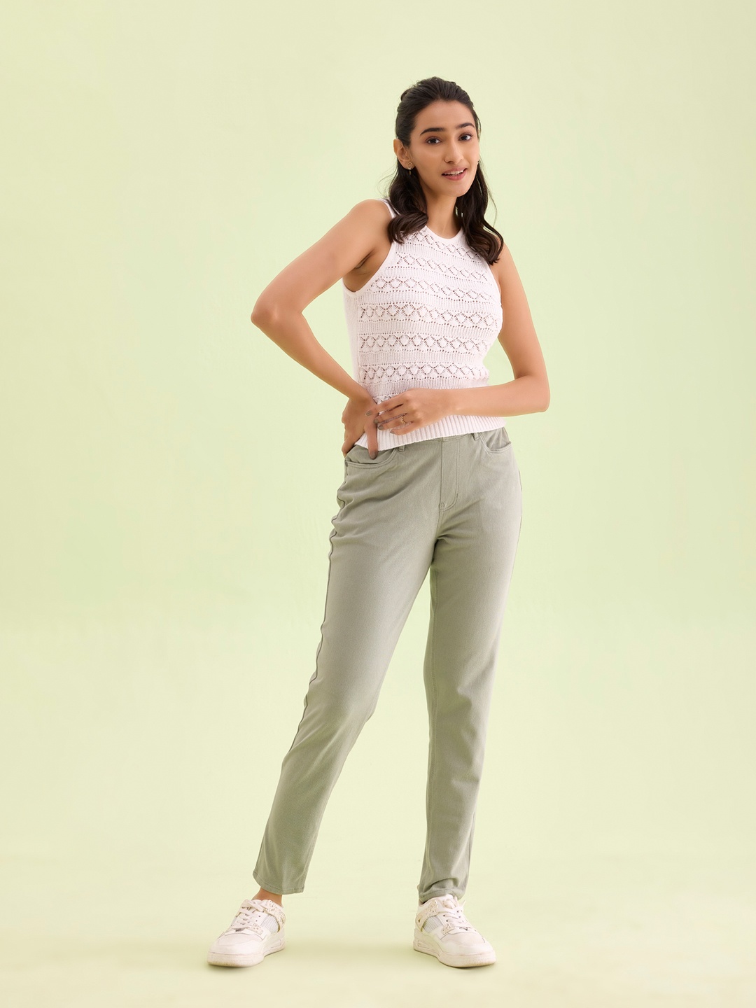

Go Colors Women Slim Fit Jeggings, Green