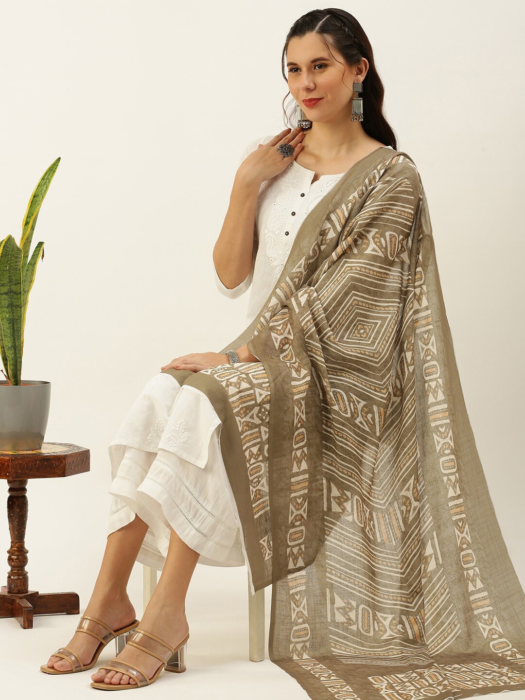 

Sanwara Ethnic Motifs Printed Linen Batik Dupatta, Green