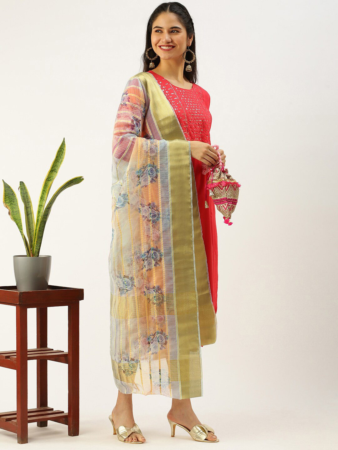 

Sanwara Floral Printed Zari Dupatta, Blue