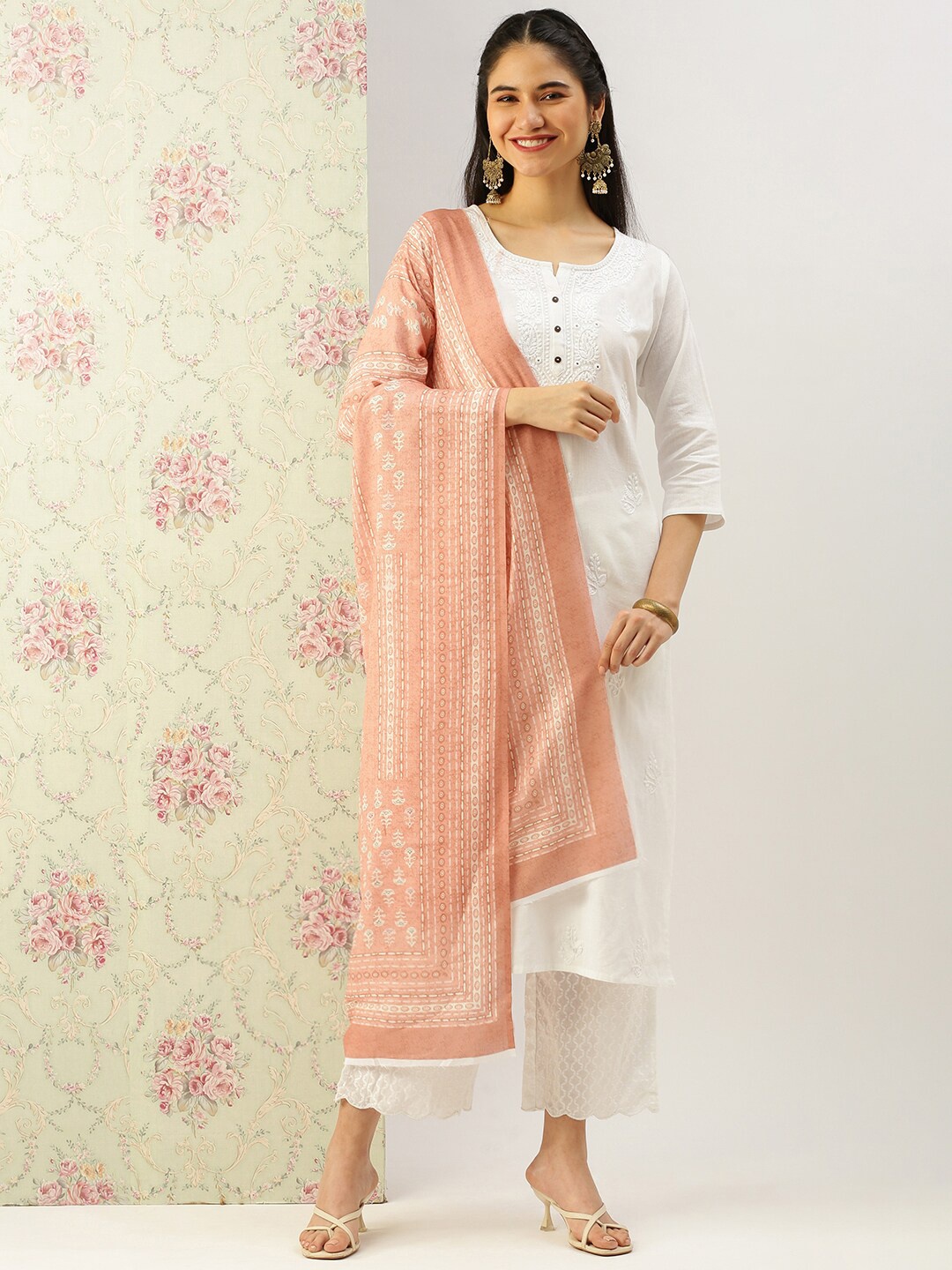 

Sanwara Ethnic Motifs Printed Linen Batik Dupatta, Rust