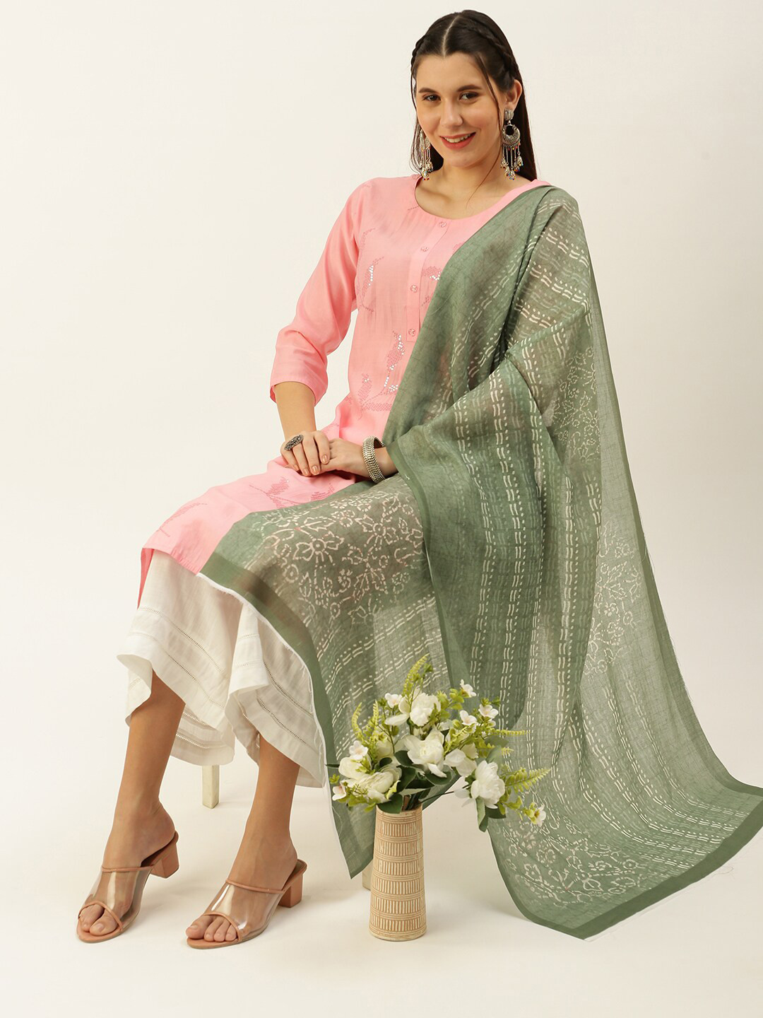

Sanwara Geometric Printed Linen Batik Dupatta, Green