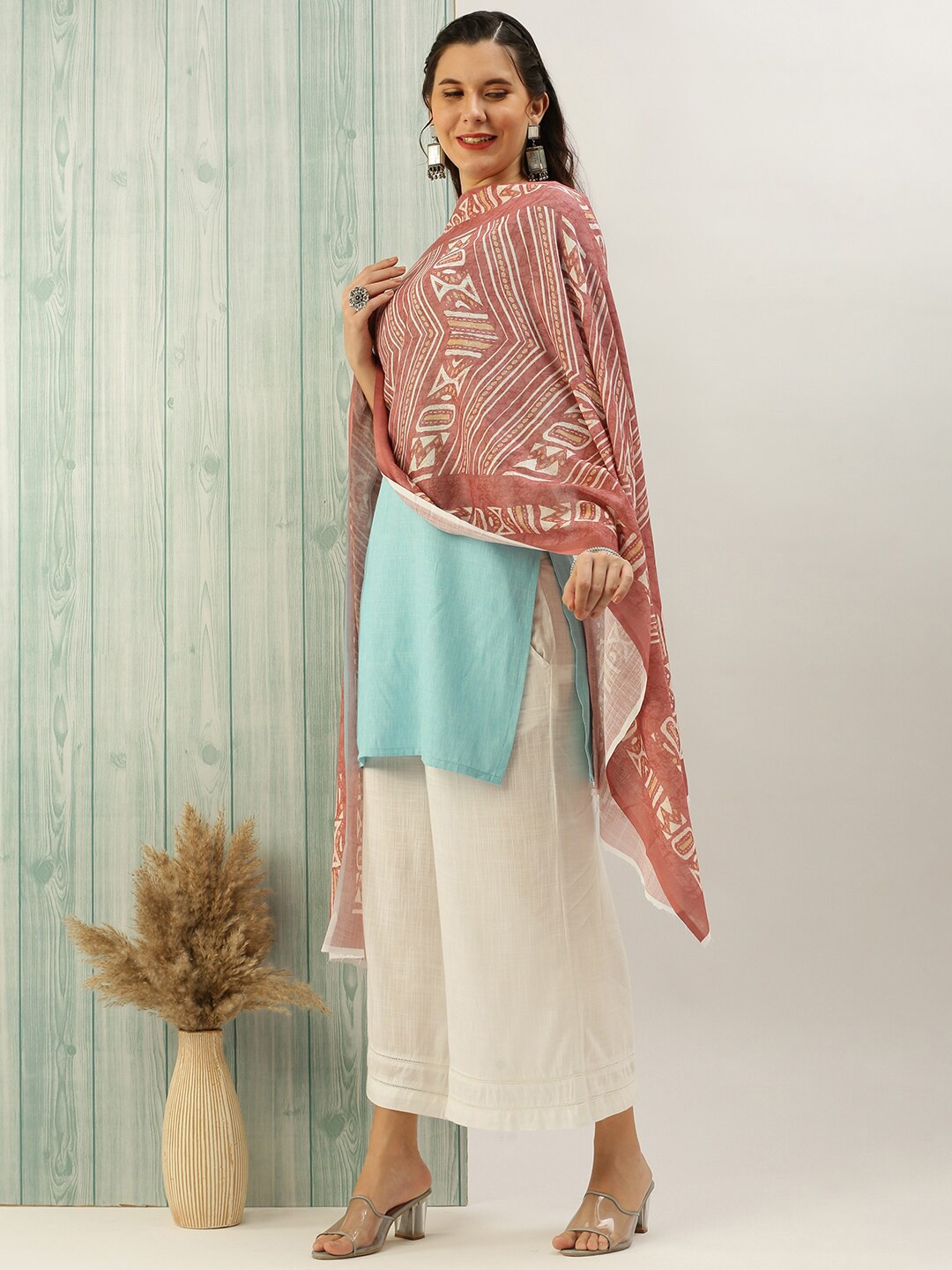 

Sanwara Ethnic Motifs Printed Linen Batik Dupatta, Rust
