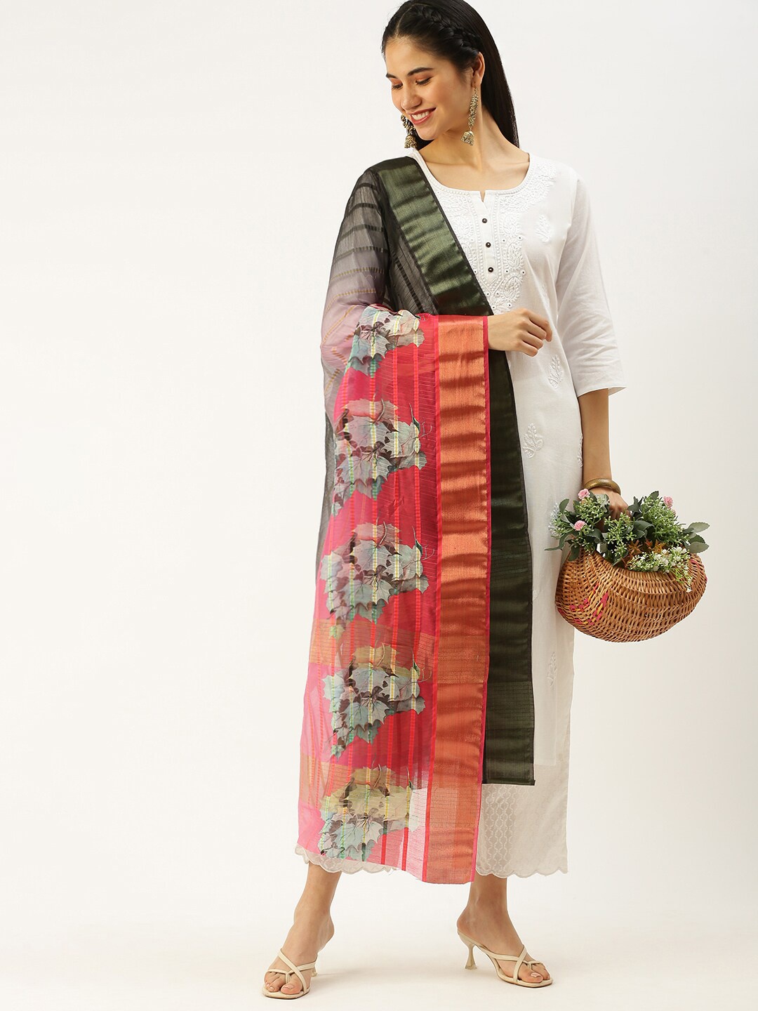 

Sanwara Floral Printed Zari Dupatta, Pink
