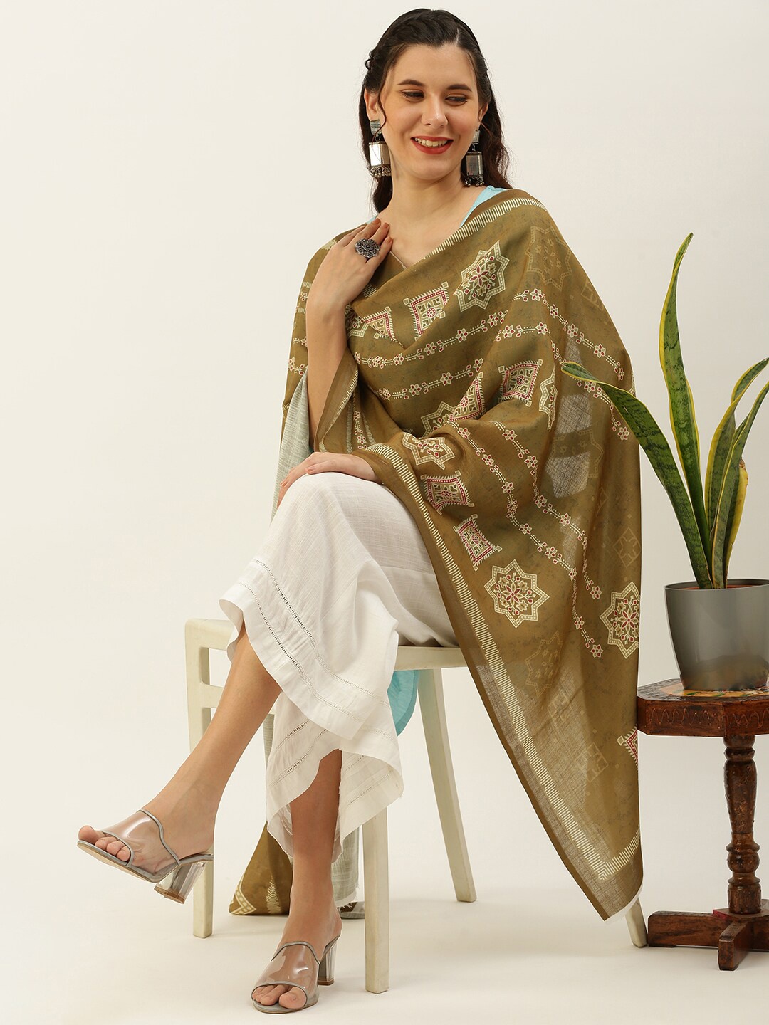 

Sanwara Floral Printed Linen Batik Dupatta, Green