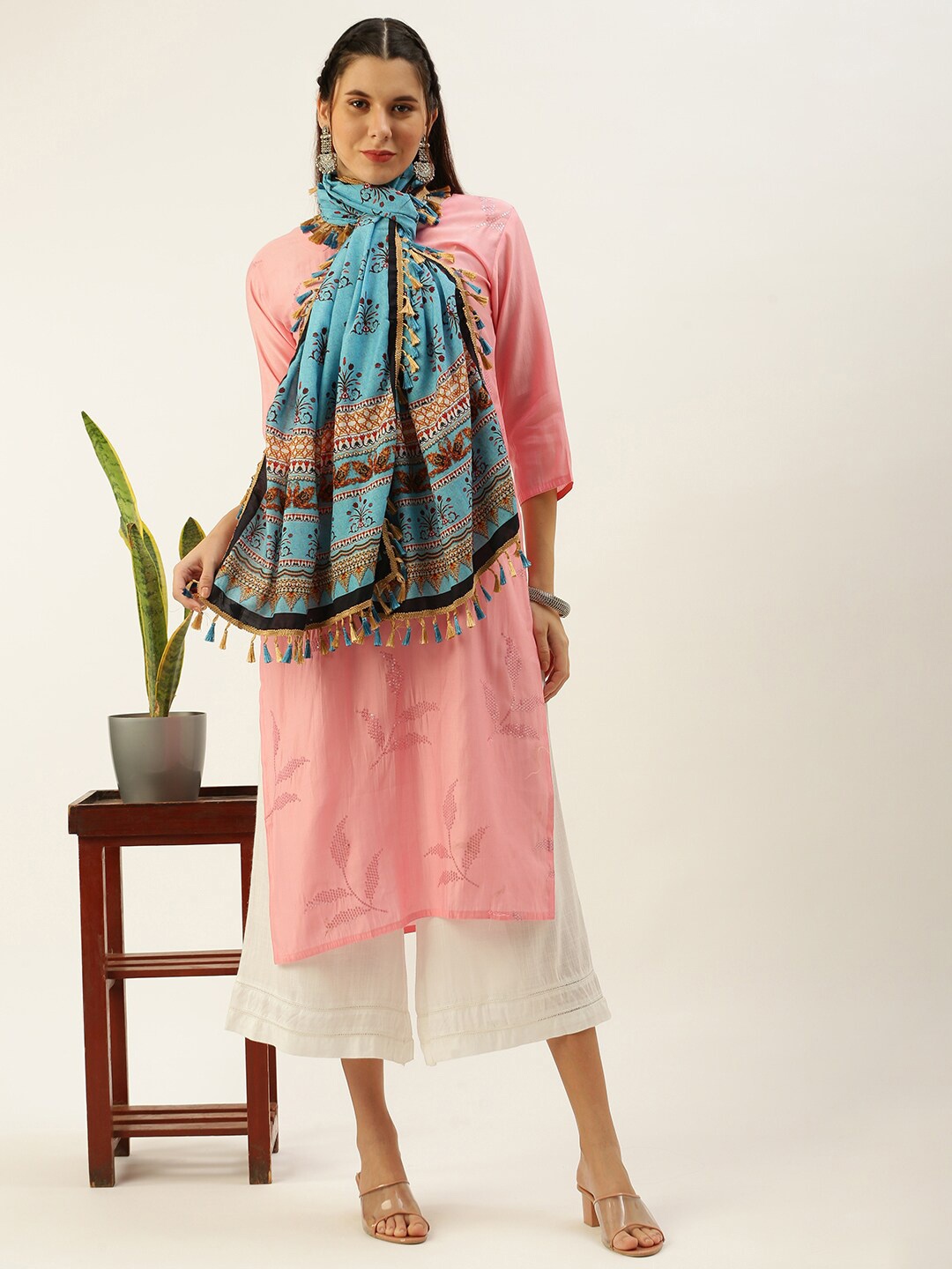 

Sanwara Ethnic Motifs Printed Linen Batik Tasselled Border Dupatta, Blue