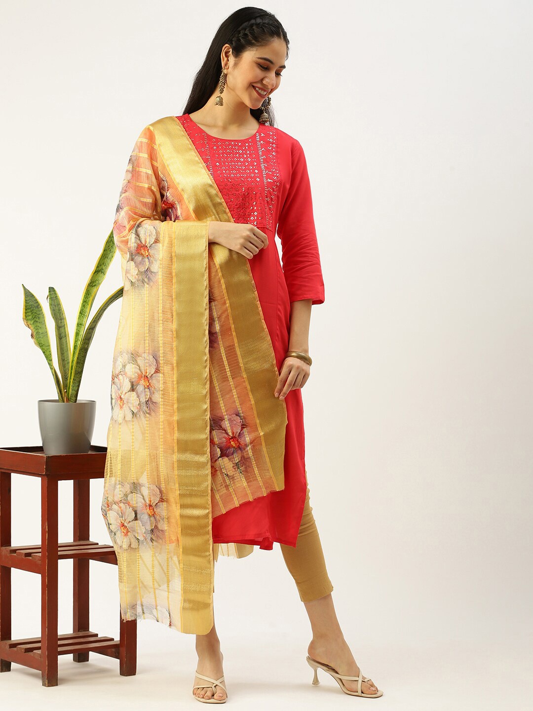 

Sanwara Ethnic Motifs Printed Zari Dupatta, Yellow