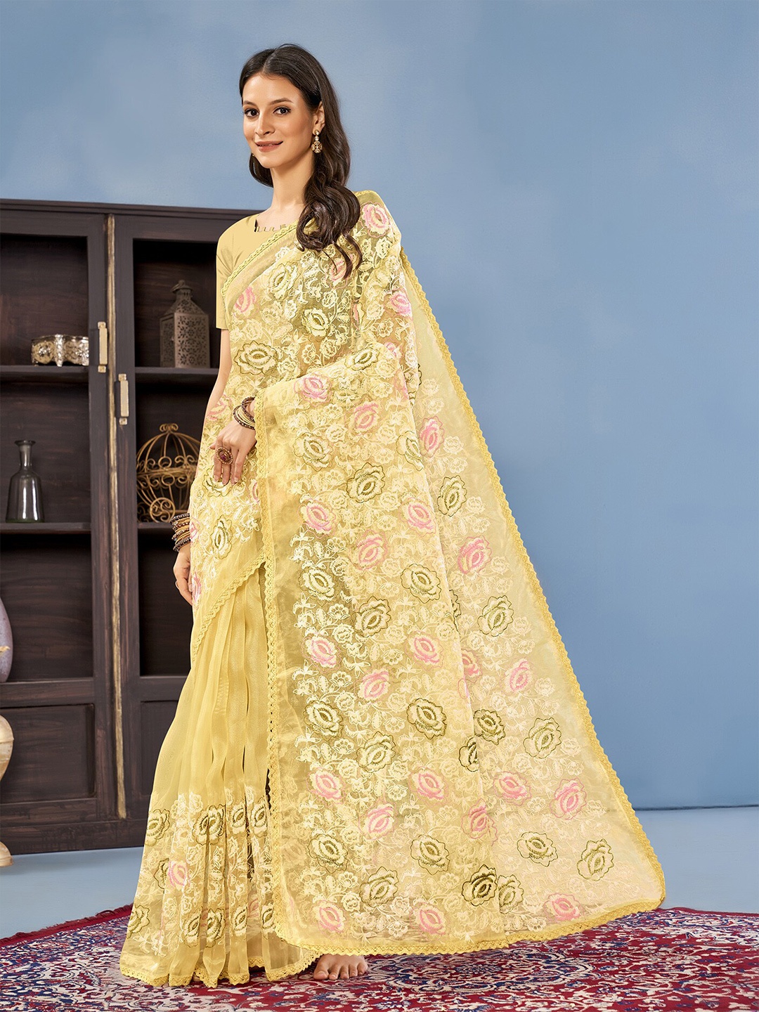 

Anouk Floral Embroidered Organza Saree, Beige