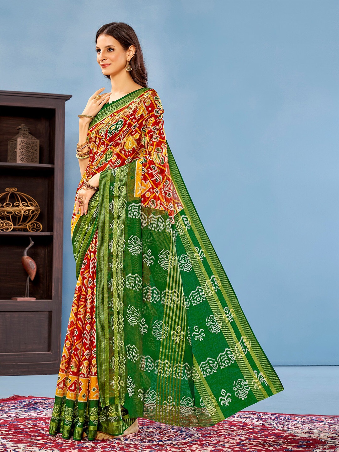 

Anouk Ethnic Motifs Printed Patola Saree, Red