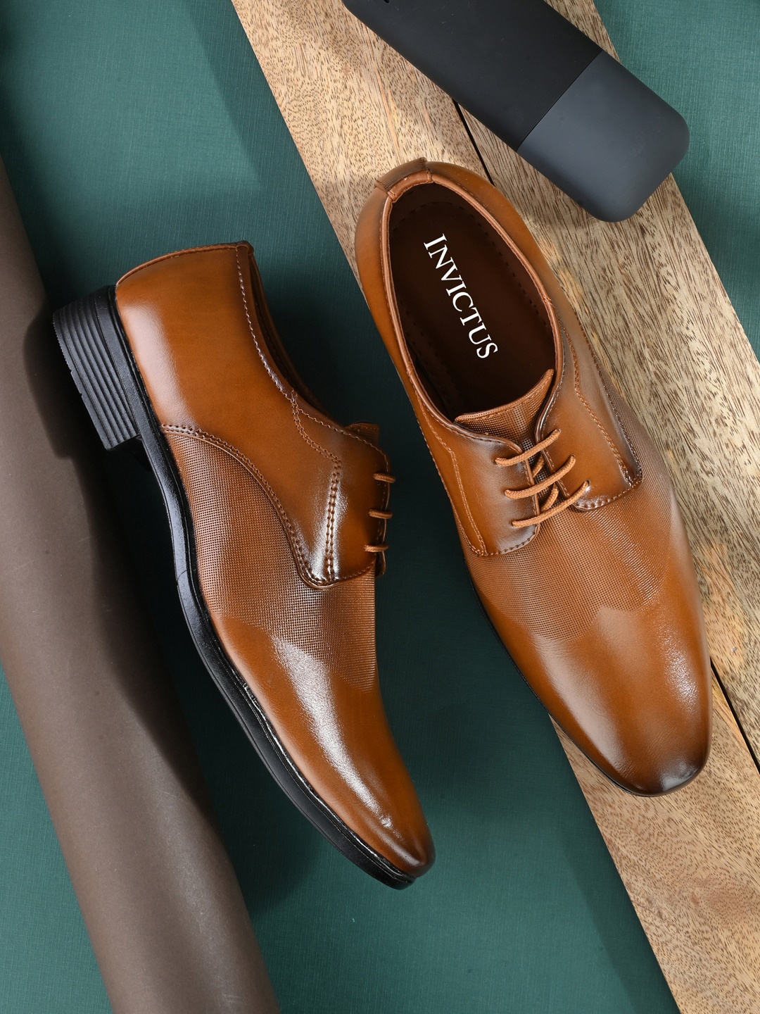

INVICTUS Men Formal Derbys, Tan