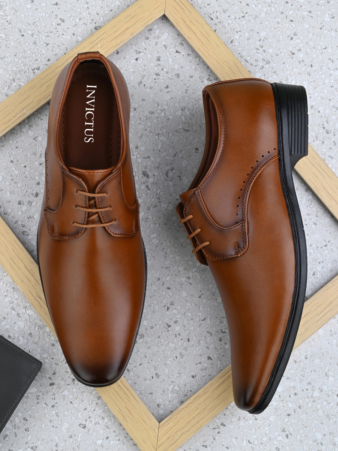 

Invictus Men Formal Derby, Tan