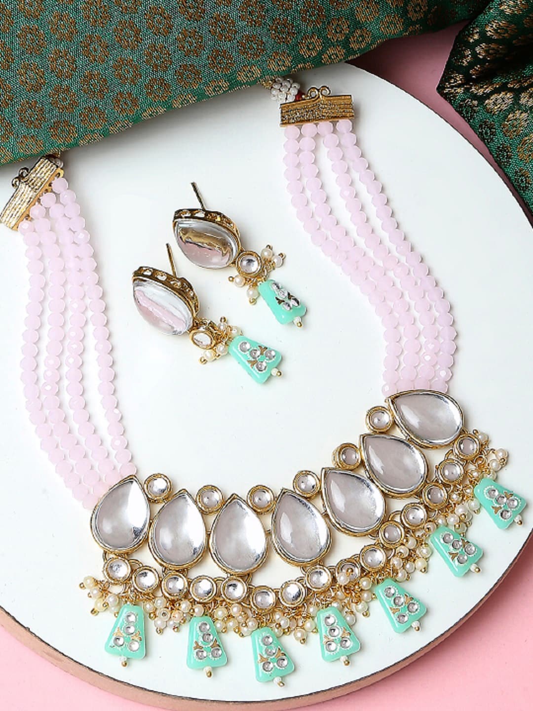 

OOMPH Gold-Plated Kundan-Studded & Beaded Jadau Jewellery Set