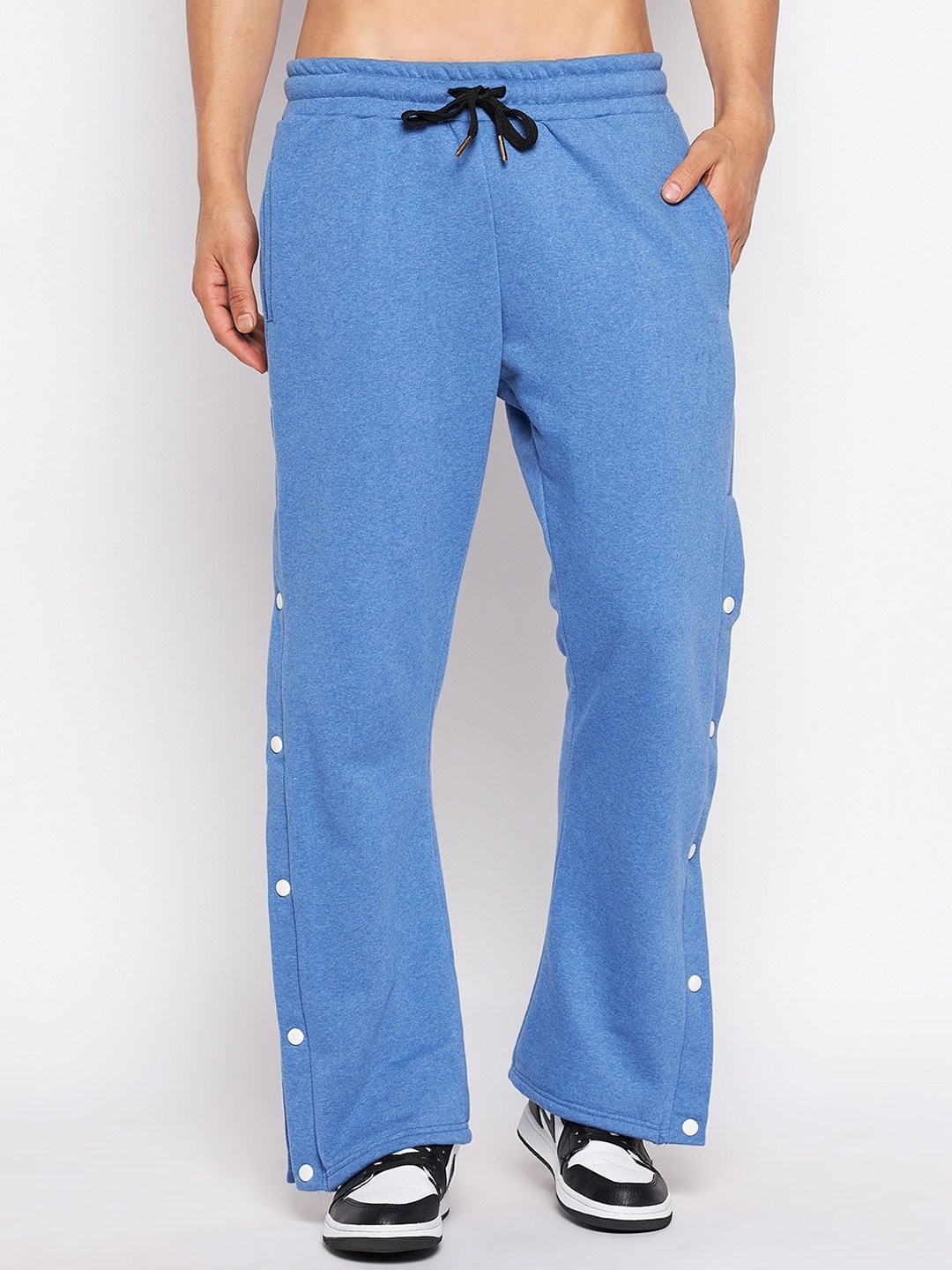 

FUGAZEE Men Mid-Rise Relaxed-Fit Track Pants, Blue