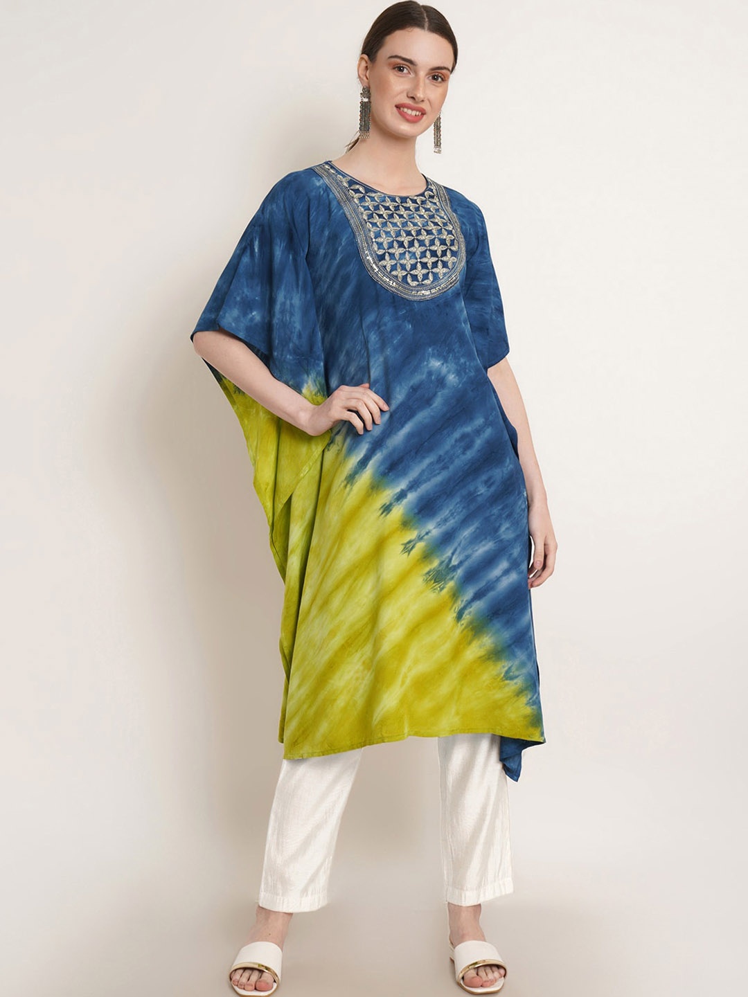 

Maaesa Dyed Zari Detail Sequined Kaftan Kurta, Navy blue