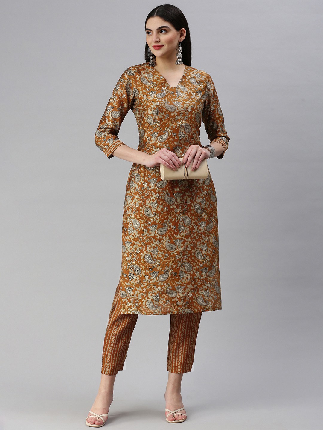 

HRITIKA Paisley Printed Regular Chanderi Cotton Kurta with Trousers, Brown