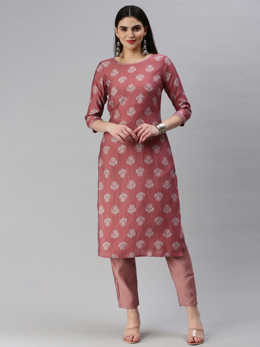 

HRITIKA Floral Printed Regular Chanderi Cotton Kurta with Trousers, Pink